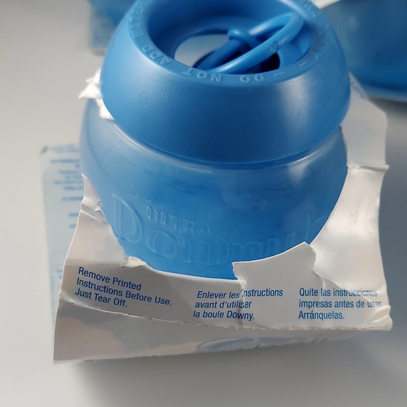 Ultra Downy Ball Fabric Softener Dispensers Lot Of 5 Laundry - Picture 8 of 12